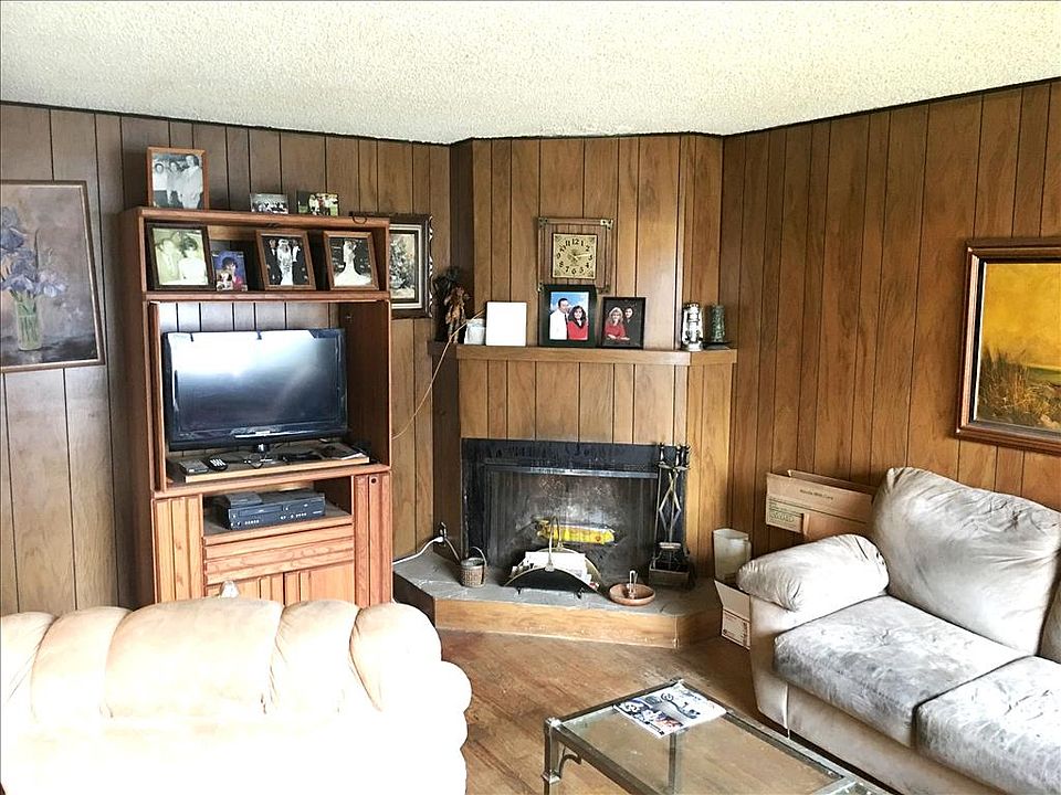 2nd image of 1650 Pedretti Rd