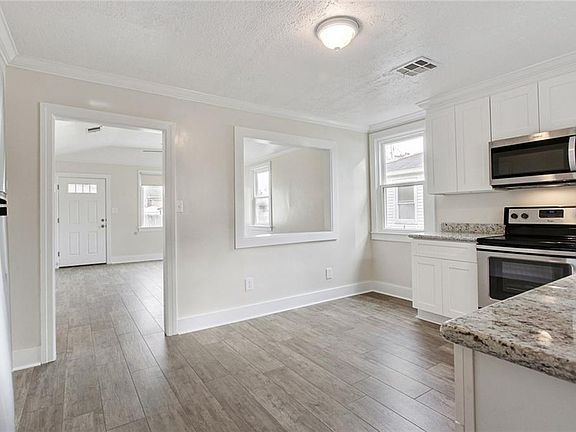 5th image of 312 Pasadena Ave