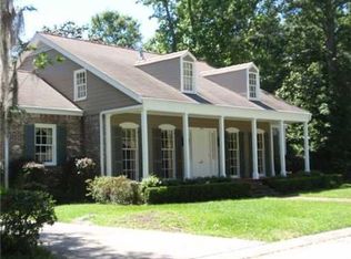 9630 Garden Oak Ln, River Ridge, LA 70123