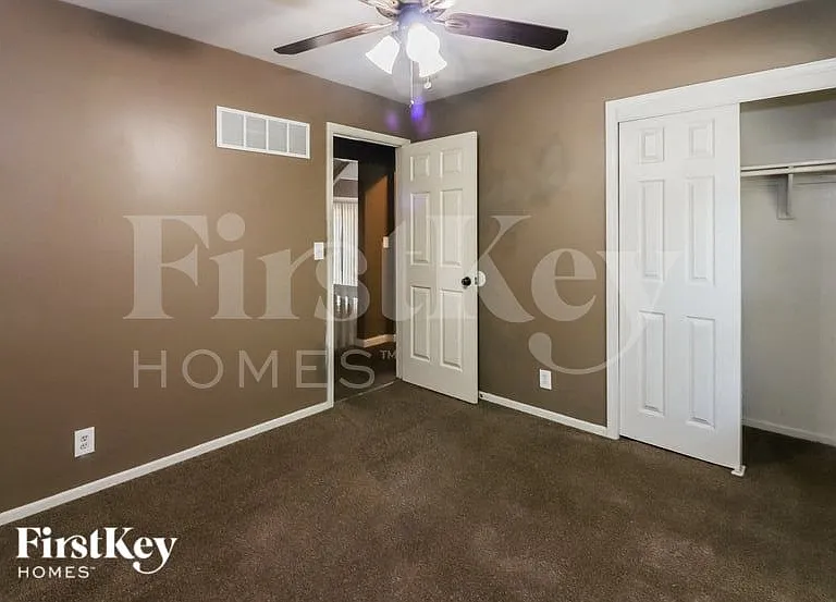 9137 E 90th Ter — Photo 9