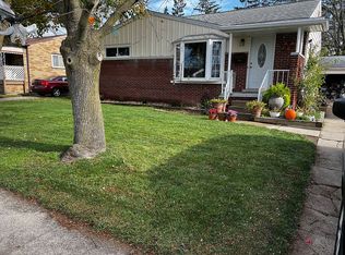 1212 Gould Rd, Lansing, MI 48917