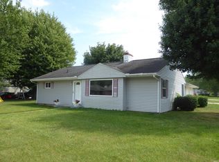 411 Joy St, Ligonier, IN 46767