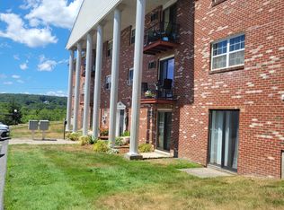 151 Providence Rd APT M, Grafton, MA 01519