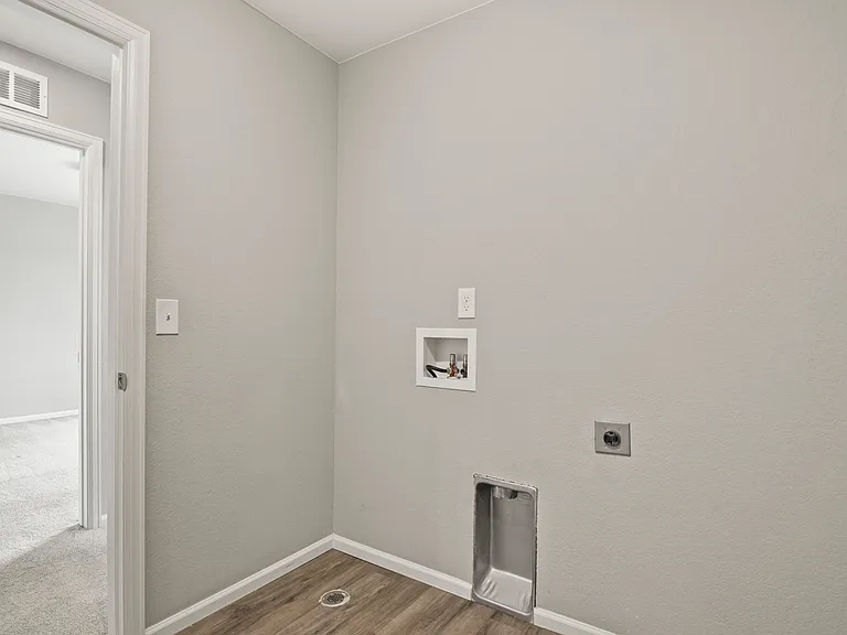 6453 Bodacious Cir — Photo 17