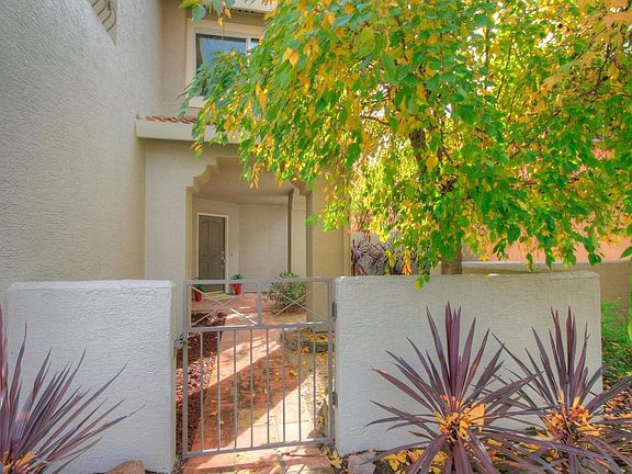 3rd image of 2817 Catalina Dr