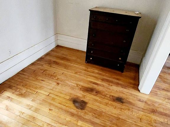 4th image of 2257 Loring Pl N #2