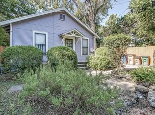 211 Lessin Ln APT B, Austin, TX 78704