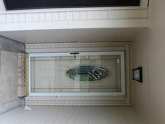 4th image of 10903 Thorncliff Dr