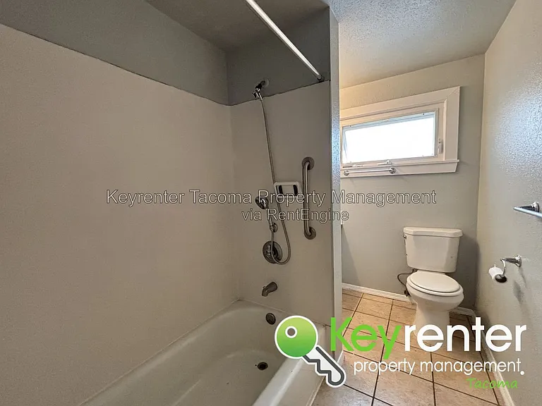 1408 S 14th St #6 — Photo 9