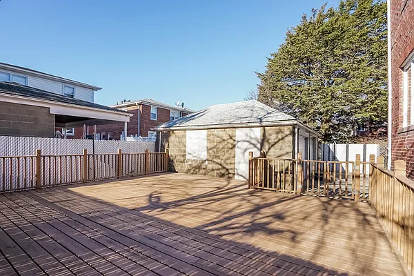Sold by Fillmore | media 1