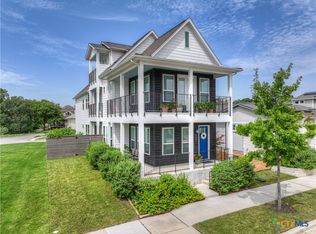 605 Creekside Cmn, New Braunfels, TX 78130