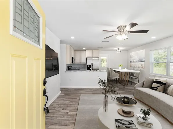 1522 SE 13th Pl, Gainesville, FL 32641