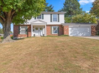 670 Saddle Dr, Florissant, MO 63033
