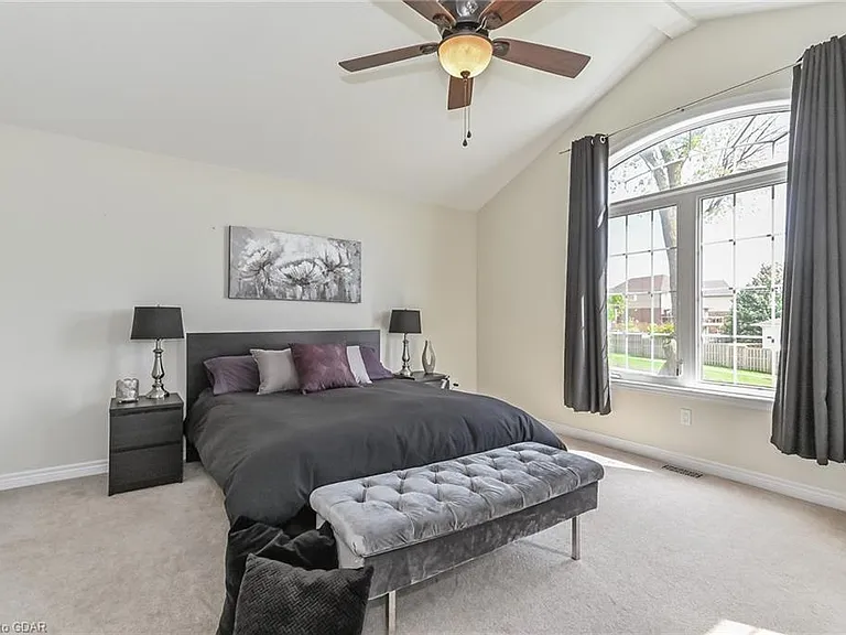 354 Grange Rd #B — Photo 6
