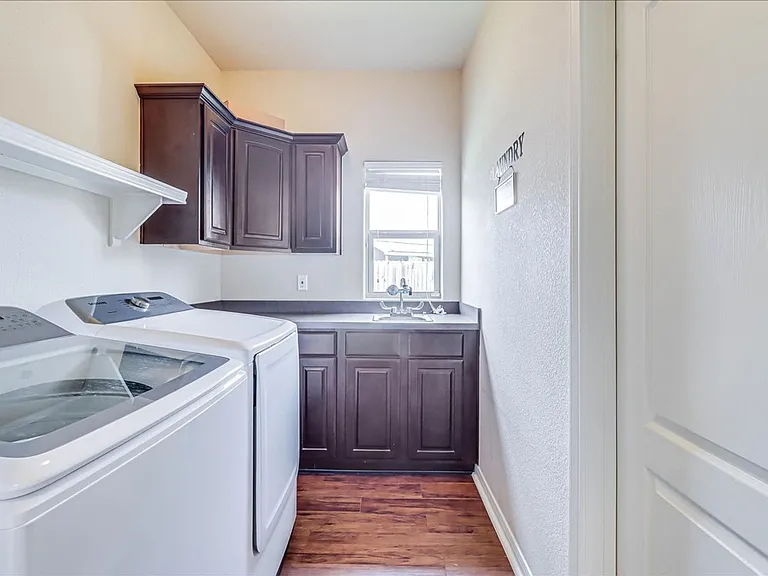 2242 Anacua St — Photo 19