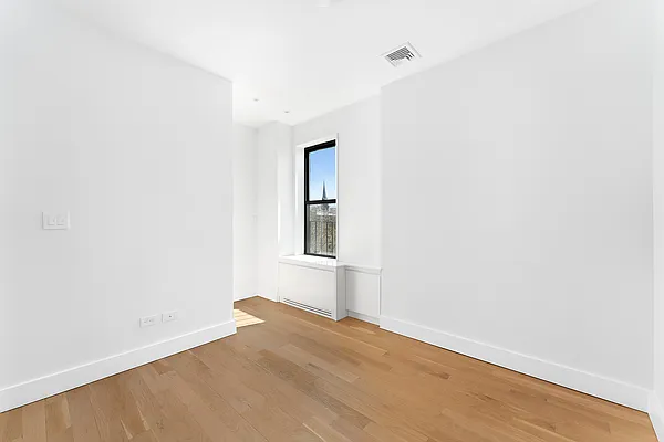 Rented by Compass | media 14