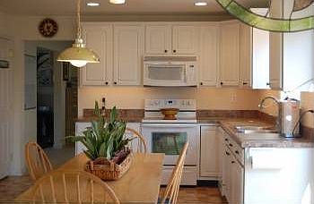 3rd image of 123 Cornwall Pl