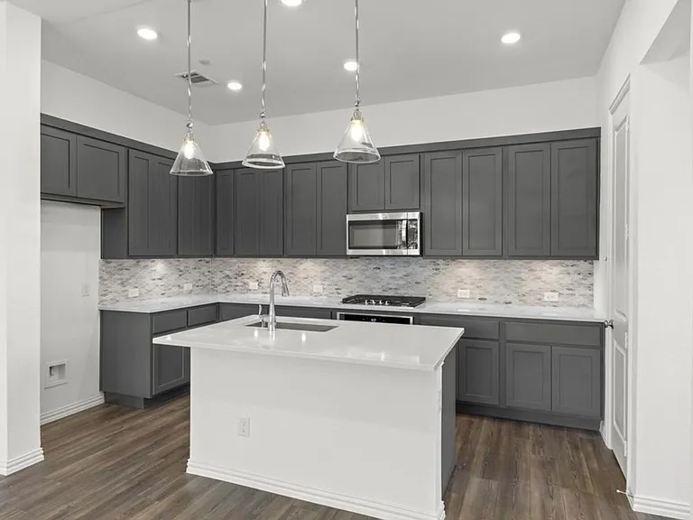 1048 Keene Ridge Dr — Photo 10