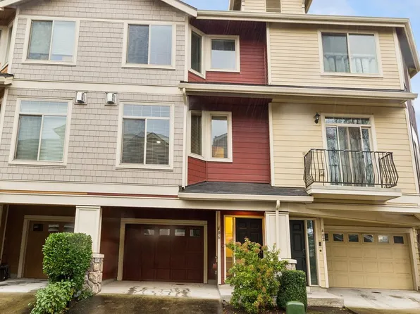 406 NE Patricia Ann Pl, Hillsboro, OR 97006