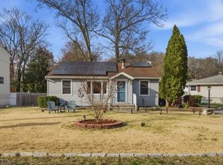 50 Skyline Lake Dr, Ringwood Boro, NJ 07456