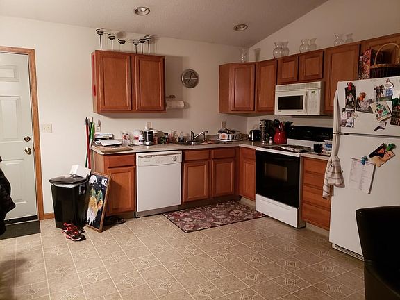 4th image of 15 Howard St