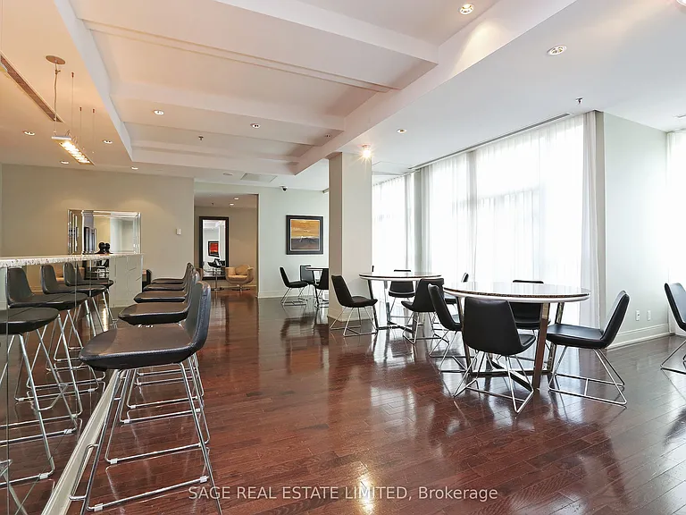 88 Broadway Ave #202 — Photo 27