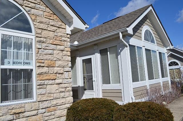 1st image of 34 Edinburgh Village Dr