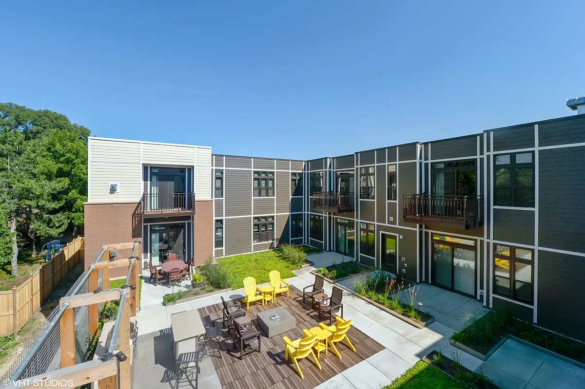 Building Photo - Harmonee Square Apartments