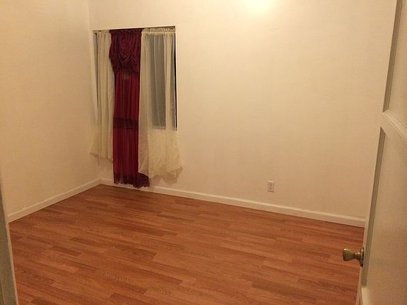 2nd image of 10508 Dorothy Ave