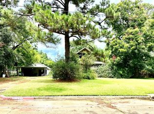 1424 Heisler St, Pt Neches, TX 77651