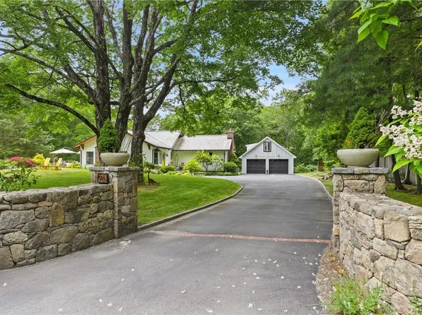 96 Old Church Lane, Pound Ridge, NY 10576
