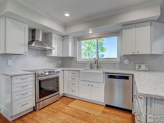 2nd image of 5440 Gunbarrel Cir