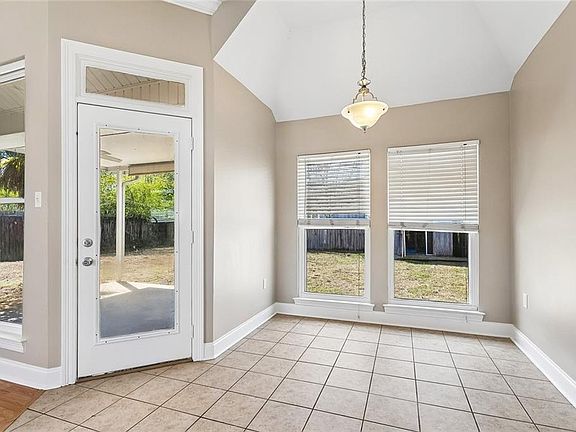 5th image of 70371 10th St