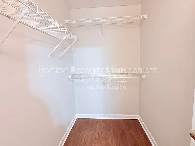 4003 Hidden Hollow Dr — Photo 10
