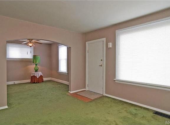 3rd image of 4640 Tiemann Ave