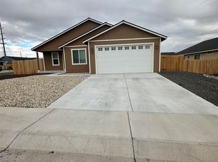 4512 Rutledge St, Fernley, NV 89408