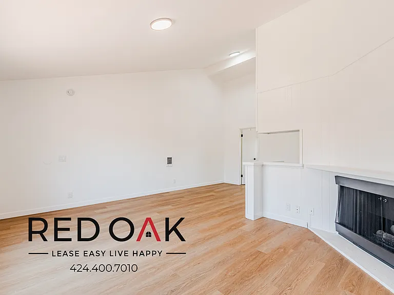 11051 Barnwall St #11 — Photo 6