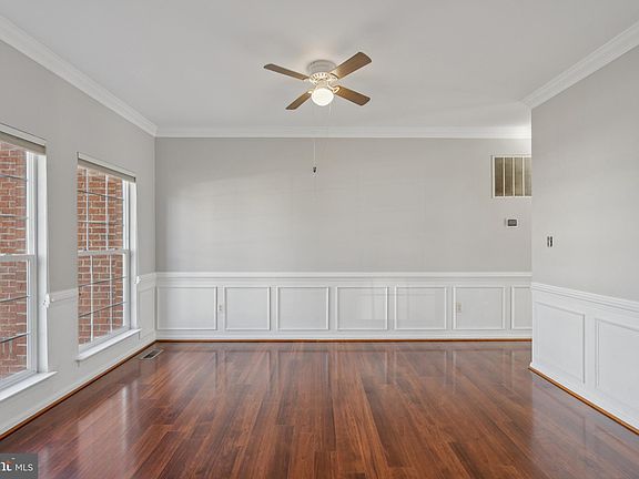 3rd image of 9193 Matthew Dr
