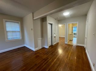 2229 40th Place NW, Washington, DC 20007