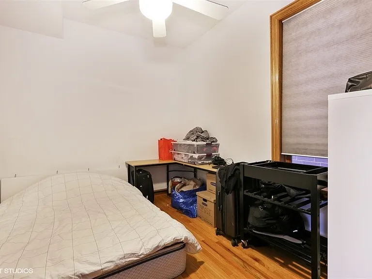1415 W Barry Ave #1 — Photo 8