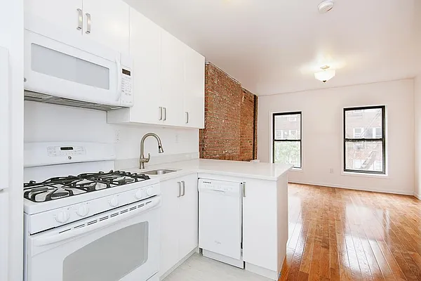 Rented by Corcoran | media 2