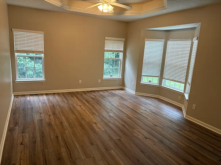 3839 Taft Ave — Photo 13