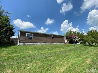 715 S 10th St, Petersburg, IN 47567