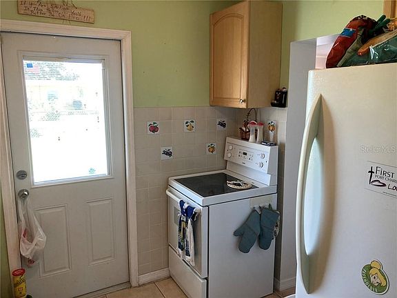 4th image of 21479 Mallory Ave