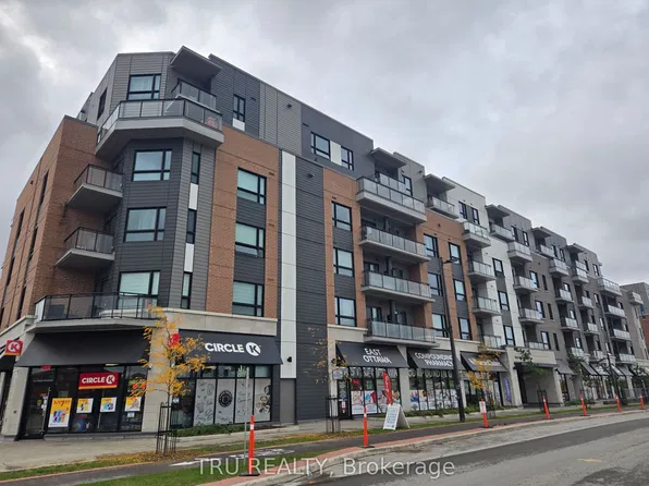 1350 Hemlock Rd #415, Ottawa, ON K1K 5C2