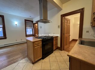 97 Myrtle St #1A, Boston, MA 02114