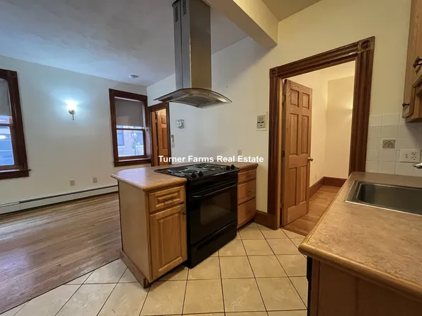 97 Myrtle St, Boston, MA