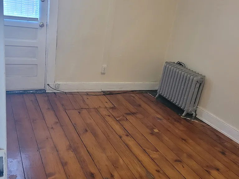 44 S Prince St #3 — Photo 14