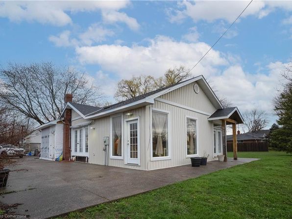 1093 Sunset Dr, Fort Erie, ON L2A 5M4