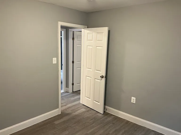 5109 F St SE #T2 — Photo 5